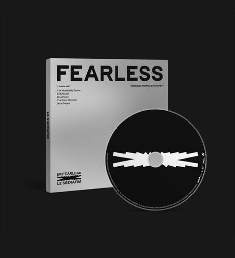 LE SSERAFIM - 1st Mini Album [FEARLESS] (Monochrome Bouquet Ver.)